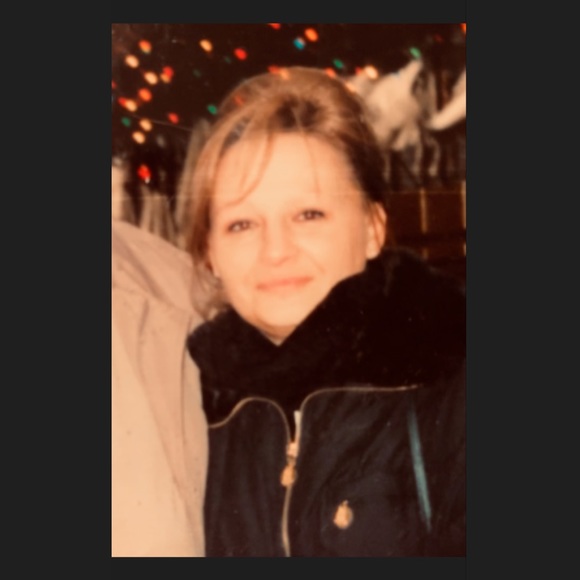 Meet your Posher, Andrea - Picture 1 of 1